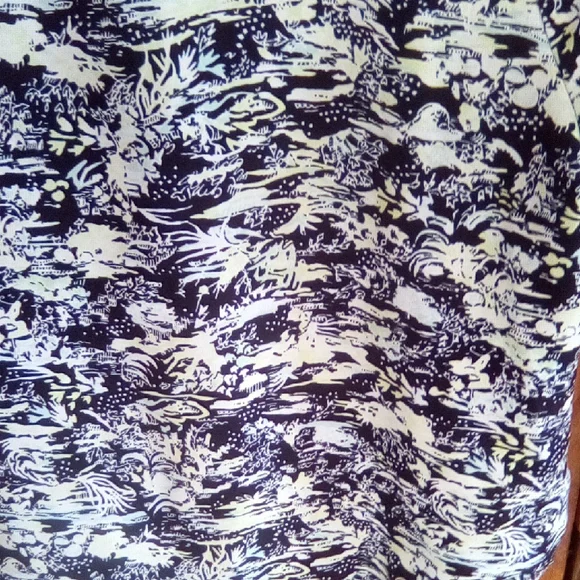 Christopher & Banks Monochrome Patterned Blouse - Picture 12 of 16